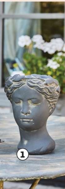 Cache-Pot Femme H.15 Cm - En ciment
Réf. 153612