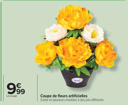 Coupe de fleurs artificielles